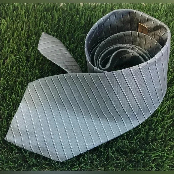 Donna Karan Signature Men’s All Silk Tie - Picture 4 of 6